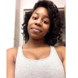 Meet your Posher, Christina